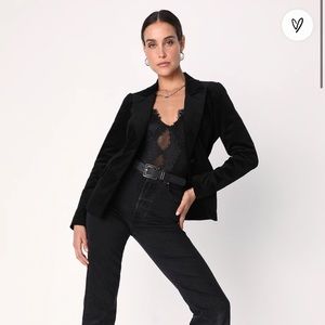 Lulu’s Black Velvet Blazer